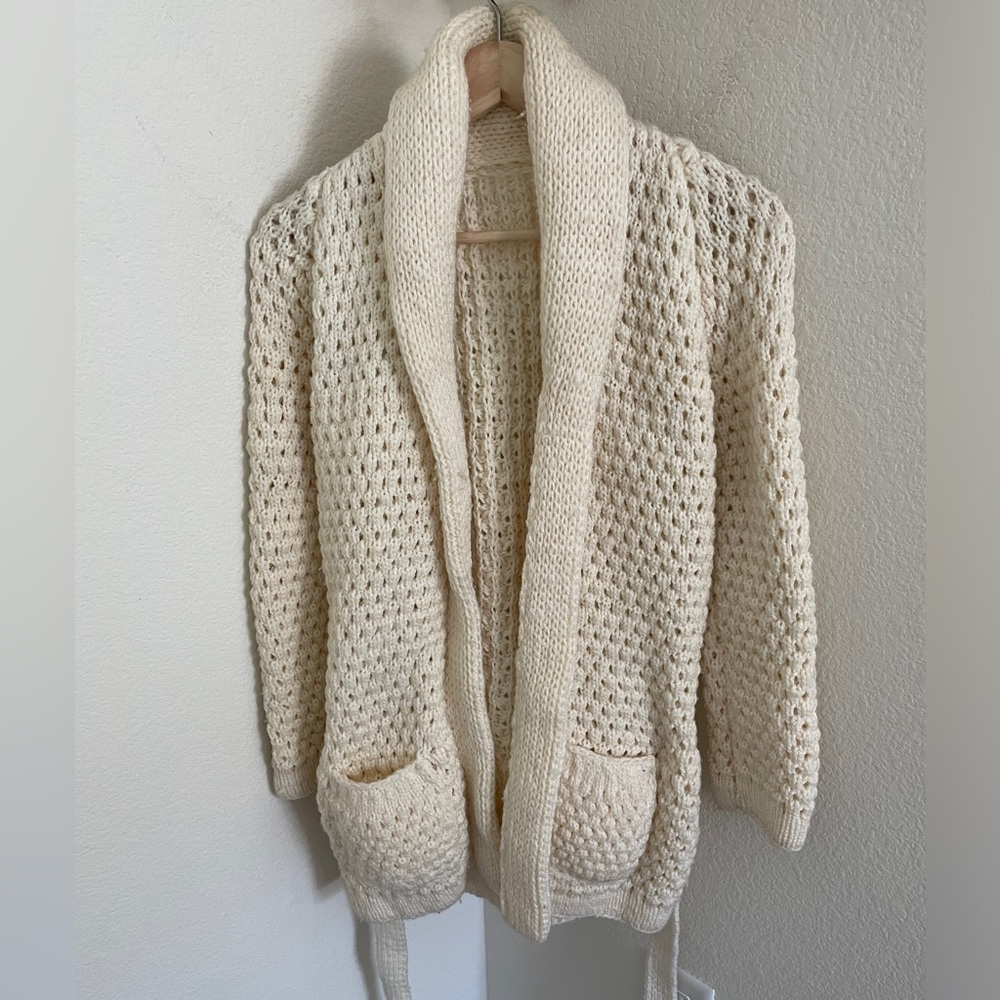 Vintage handmade 70s crochet cardigan cream ivory size XS/S chunky grandmacore - Picture 2 of 7
